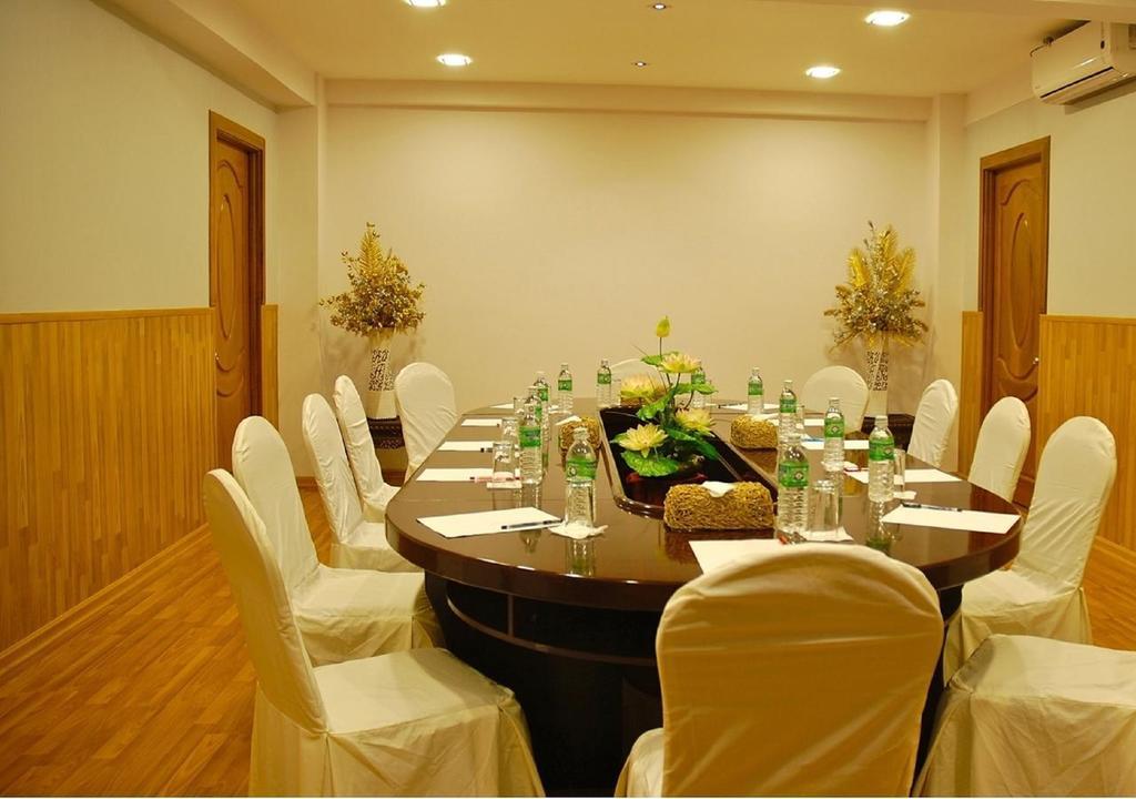 Hotel K Yangon Extérieur photo